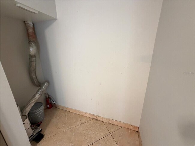 Building Photo - 5225 Via Hacienda Cir