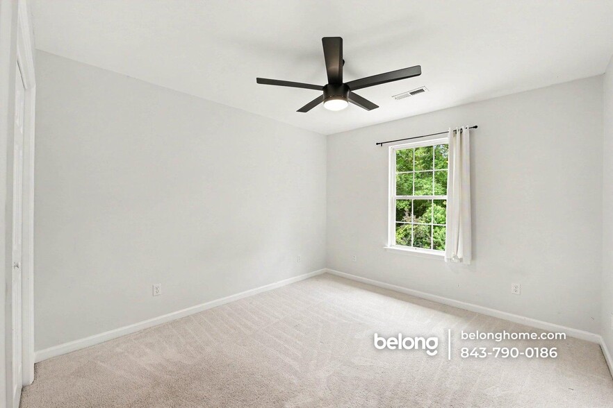 Building Photo - 122 Red Cypress Dr