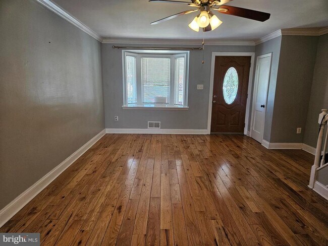 Building Photo - 2082 Jasmine Rd