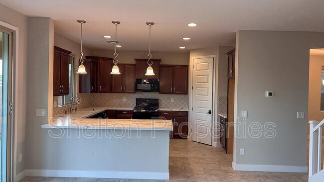 Building Photo - 5229 N 79th Dr