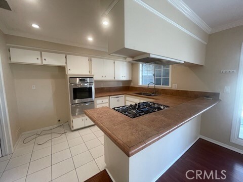 Building Photo - 5042 Briarhill Dr