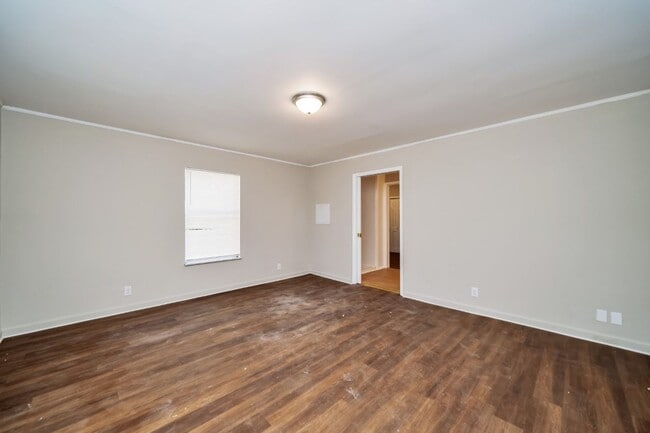 Building Photo - AVAILABLE NOW! Home for rent in Leeds AL! Close to shopping and food!