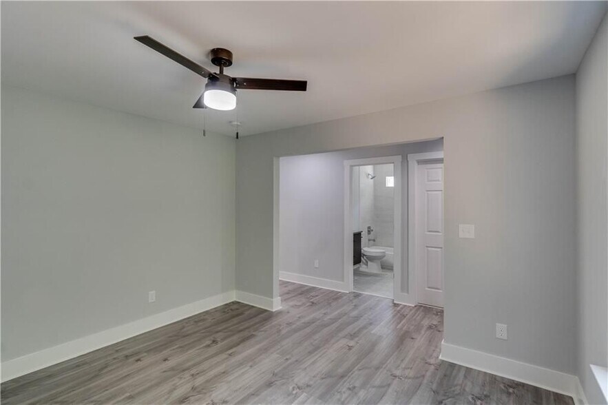 Building Photo - 2387 Highpoint Rd