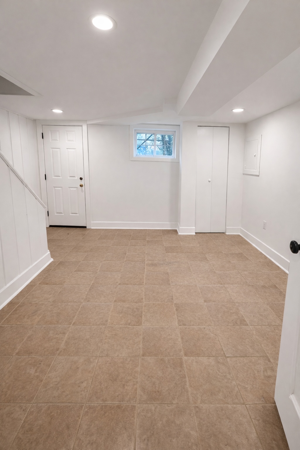 Building Photo - 1300 Dexter Terrace SE