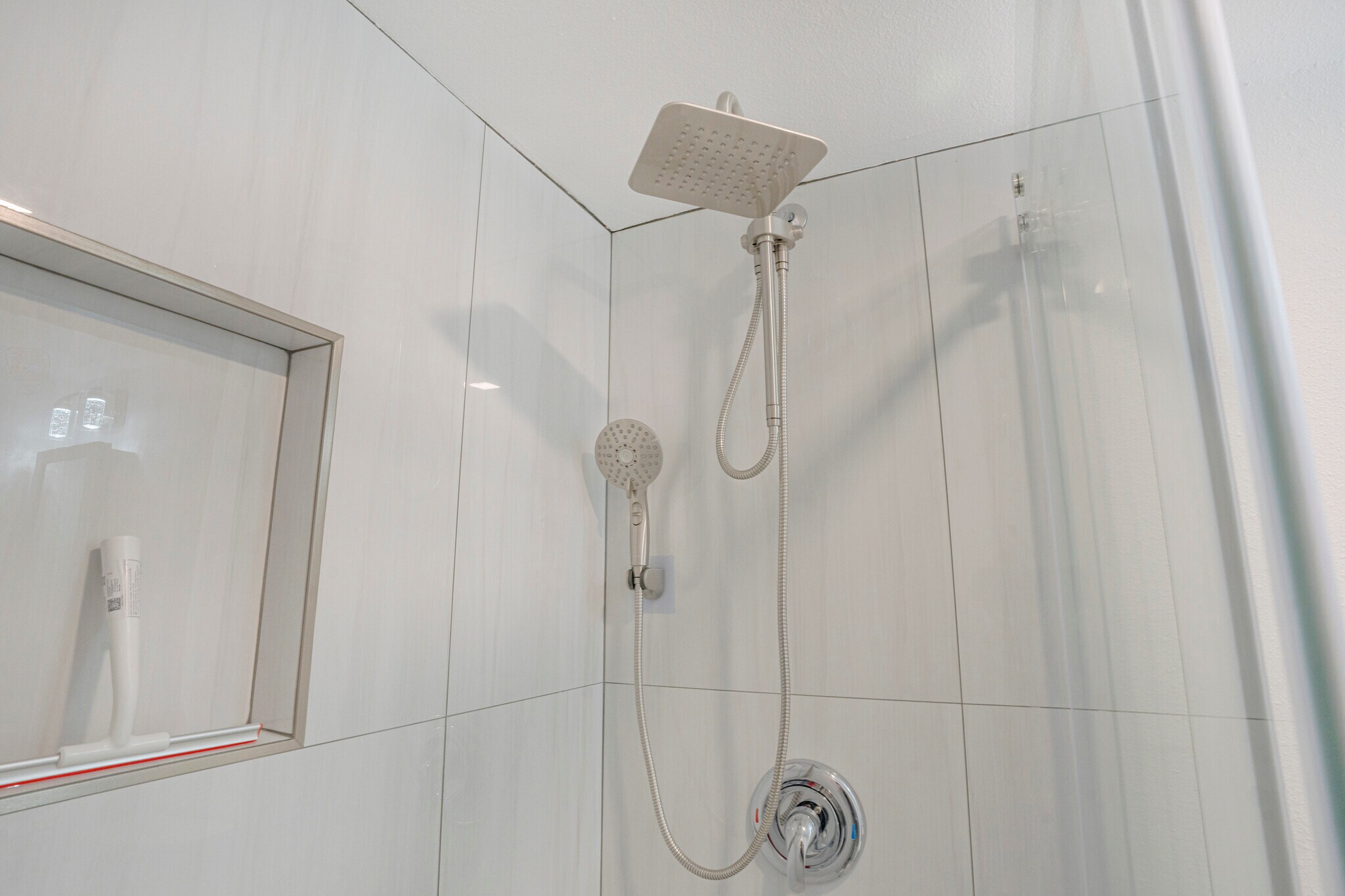 Building Photo - 312 La France Ave