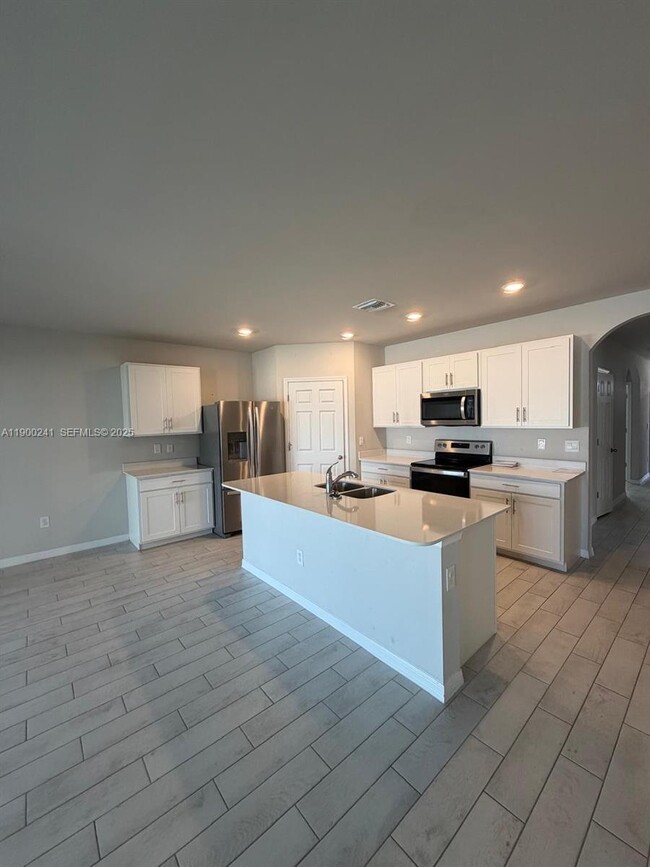 Building Photo - 304 El Dorado Blvd S