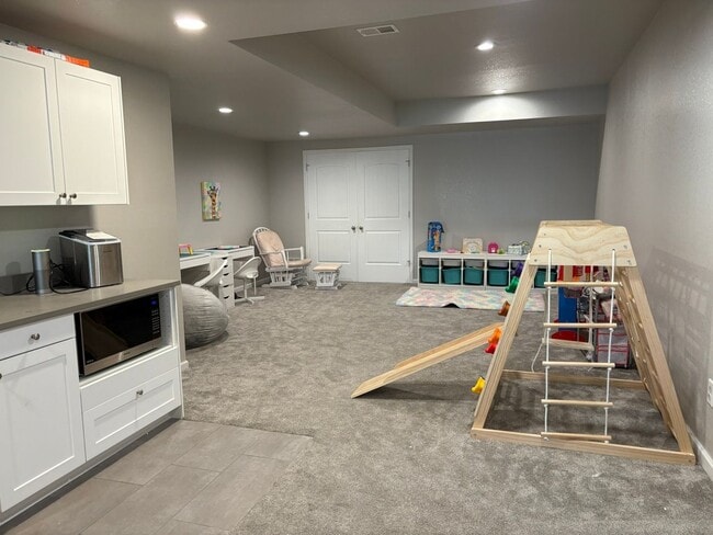 Building Photo - Spacious 4BR House in Fort Lupton