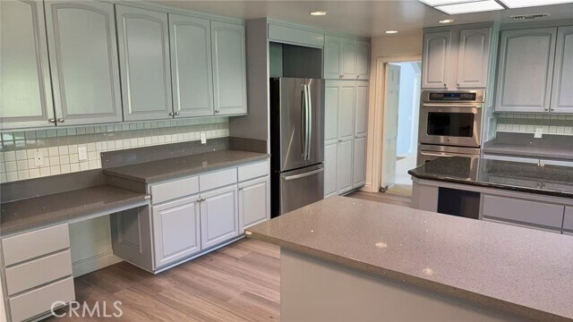 Building Photo - 11 E Rodell Pl