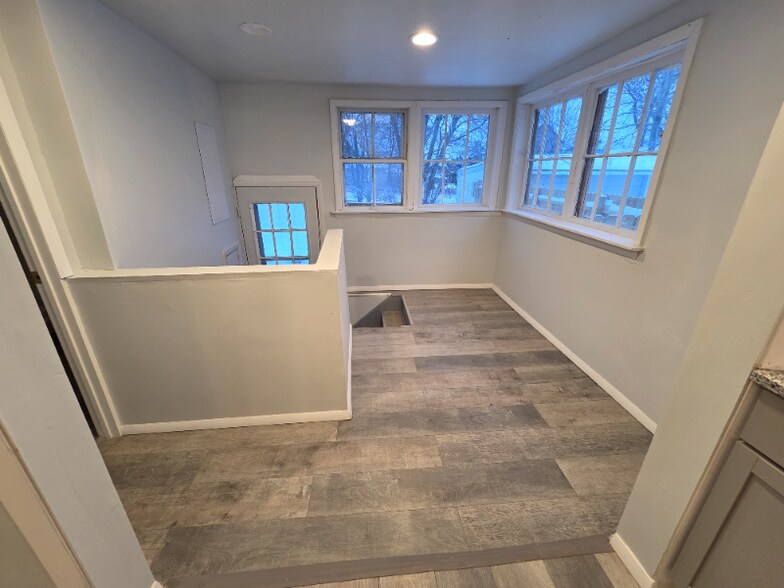 Building Photo - 41 W Interstate St