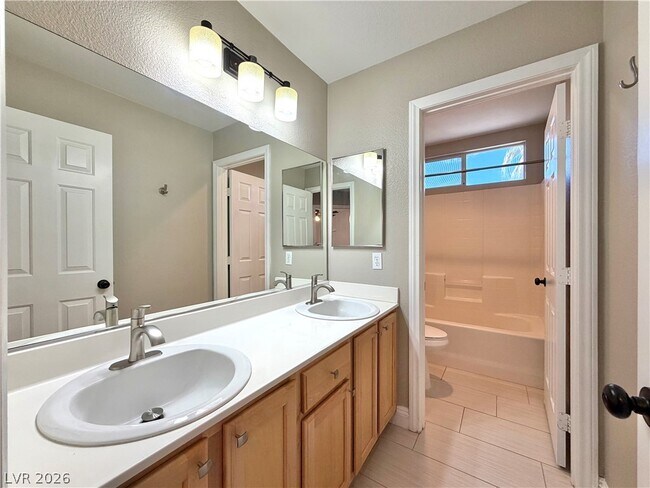 Building Photo - 7919 Quiet Canyon St