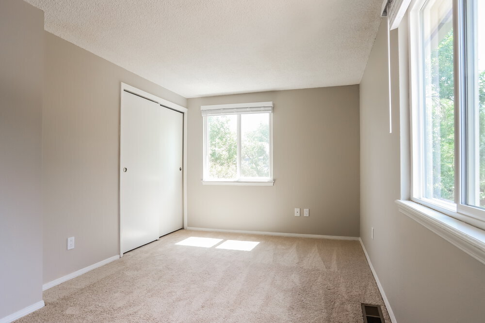 Building Photo - 7847 W Brook Dr