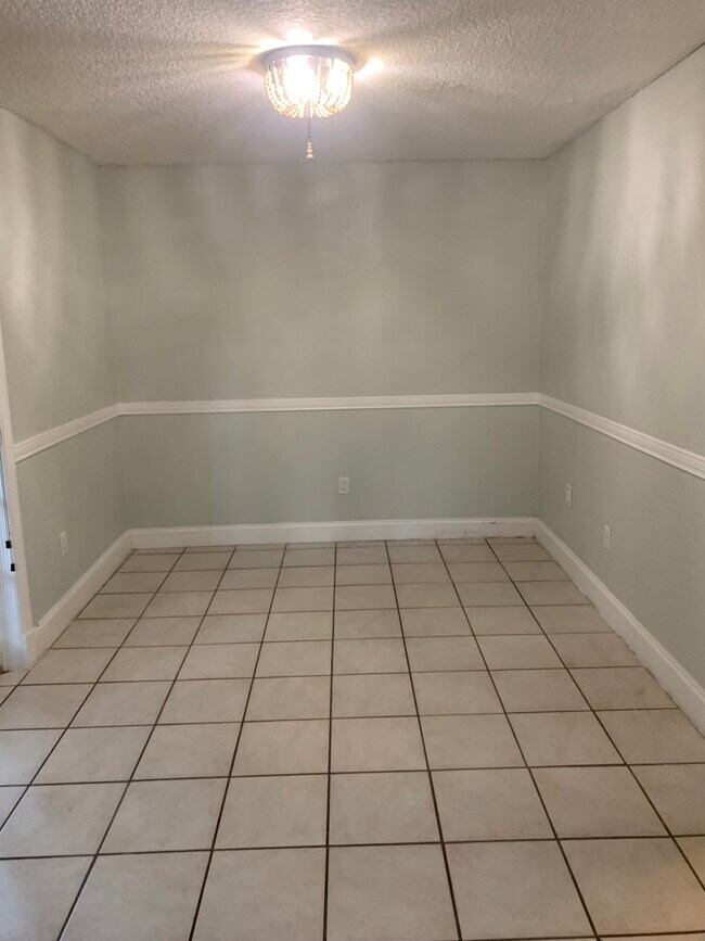 Dining Room - 6602 SW 114th Ave