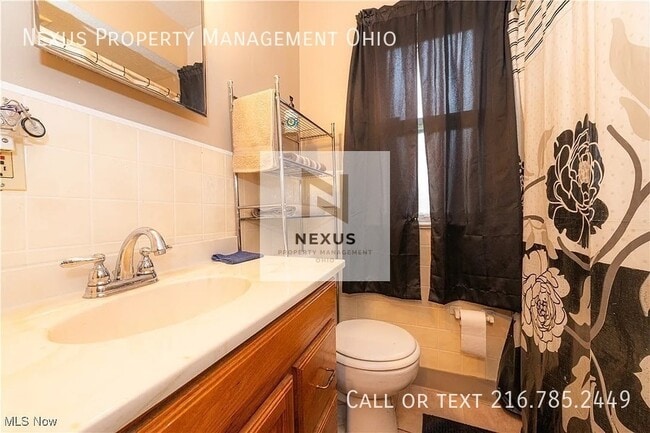 Building Photo - 4381 E 175th St