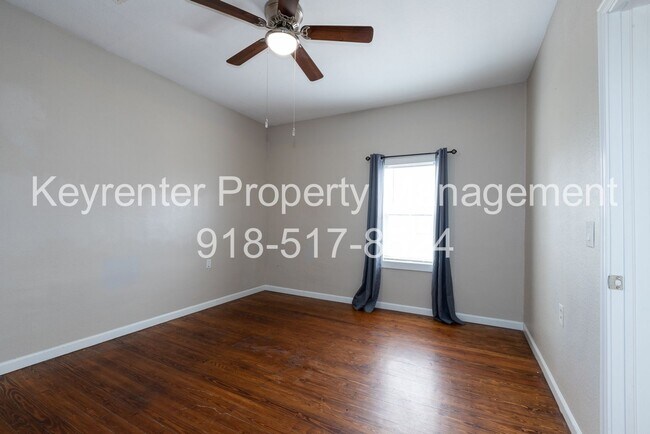 Building Photo - 1607 N Lewis Pl