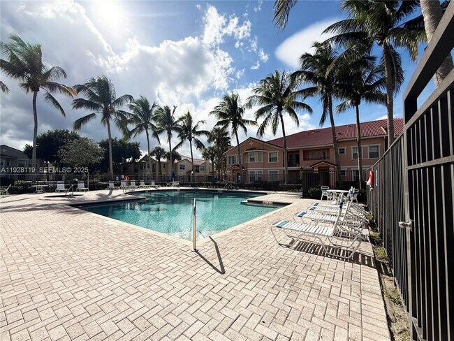 Building Photo - 308 Belmont Ln