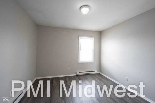 Building Photo - 4881 300W