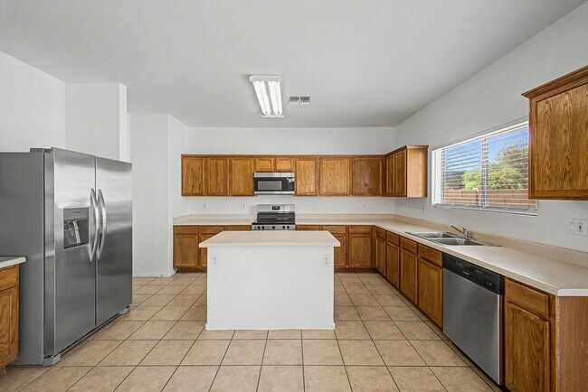 Building Photo - 9464 W Sheridan St