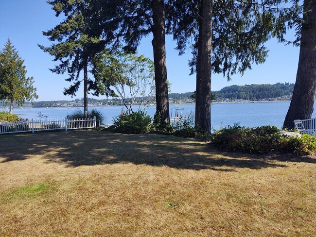 Building Photo - Scandia Waterfront! Furnished! Short lease September 9th-June 30th, 2027