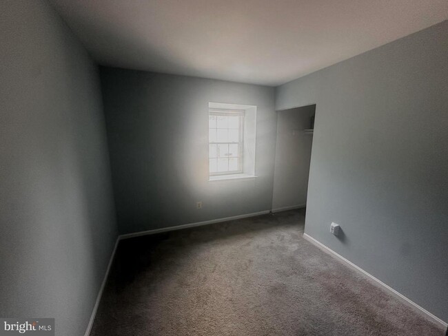 Building Photo - 3329 Ryon Ct