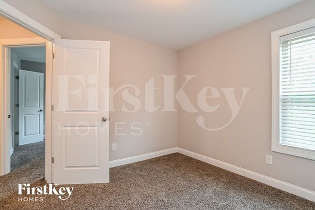 Building Photo - 1007A W A St