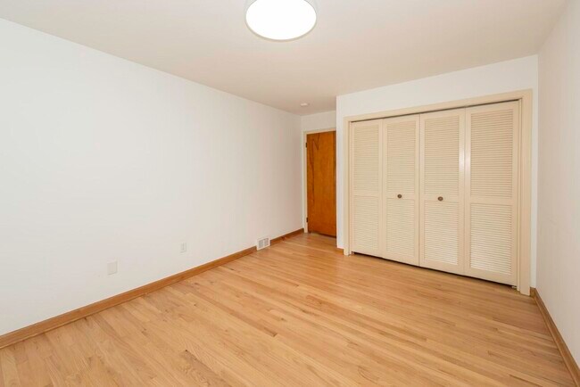 Building Photo - 1616 Morton Ave