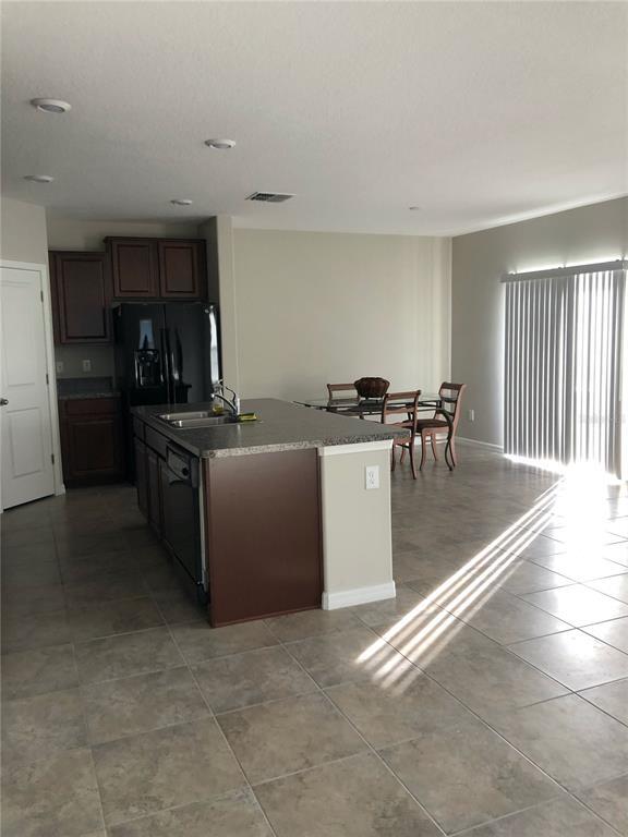 Building Photo - 17201 Beach Buttercup Pl