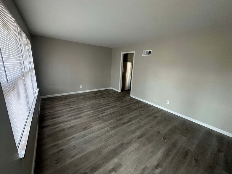 Walk in the front door to this spacious family/living room - 11376 Manchester Rd