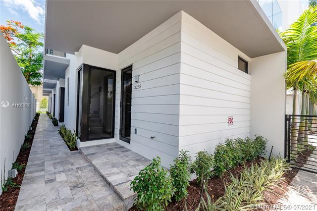 Building Photo - 3262 Bird Ave