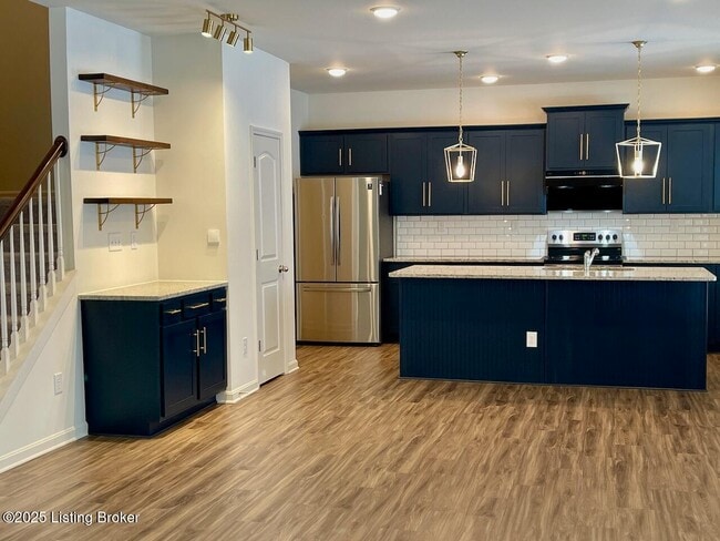 Building Photo - 12013 Cascade Falls Trl