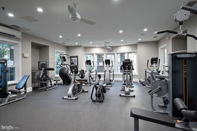 Building Photo - 1570 Spring Gate Dr.