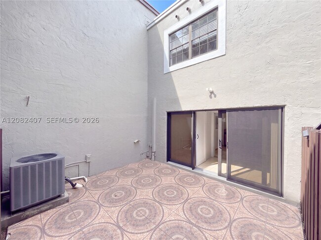 Building Photo - 10505 SW 153rd Ct