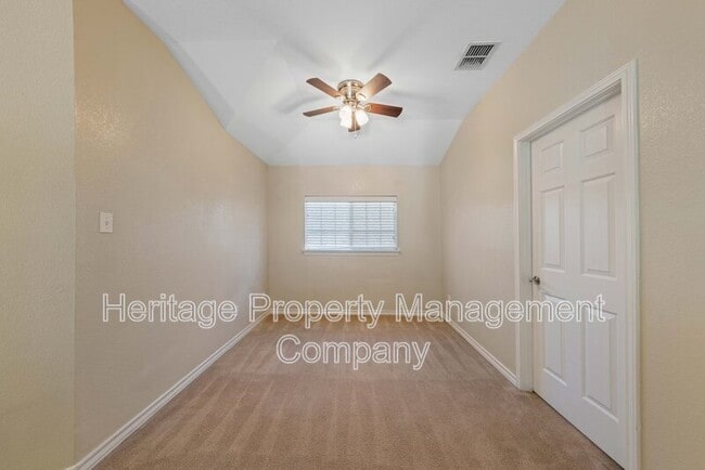 Building Photo - 146 Lindseys Cove