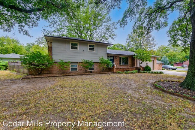Primary Photo - 4 br, 3 bath House - 1107 E. Oakwood Ct.