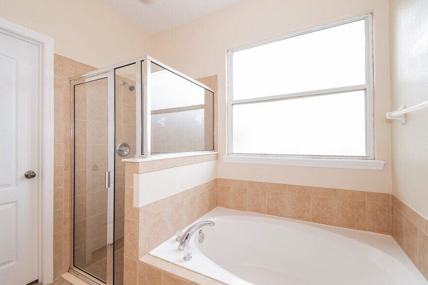 Building Photo - 2714 Spoonbill Trail