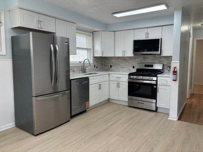 Building Photo - 58 Burr Ave