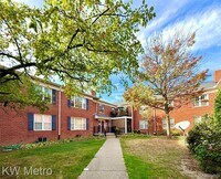 Building Photo - 27689 Echo Valley W