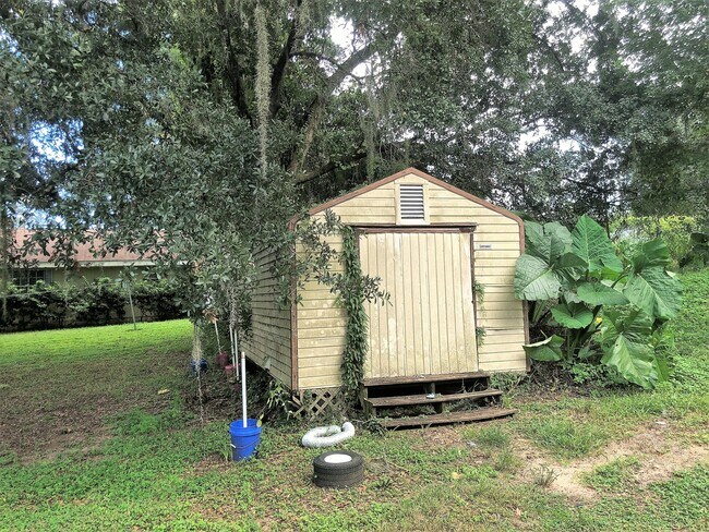 Building Photo - Charming 4BR/1BA Dade City Home
