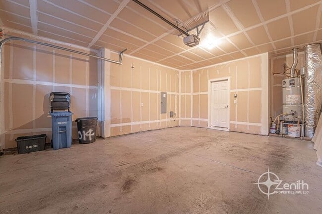 Building Photo - 8014 NE 35th Ave