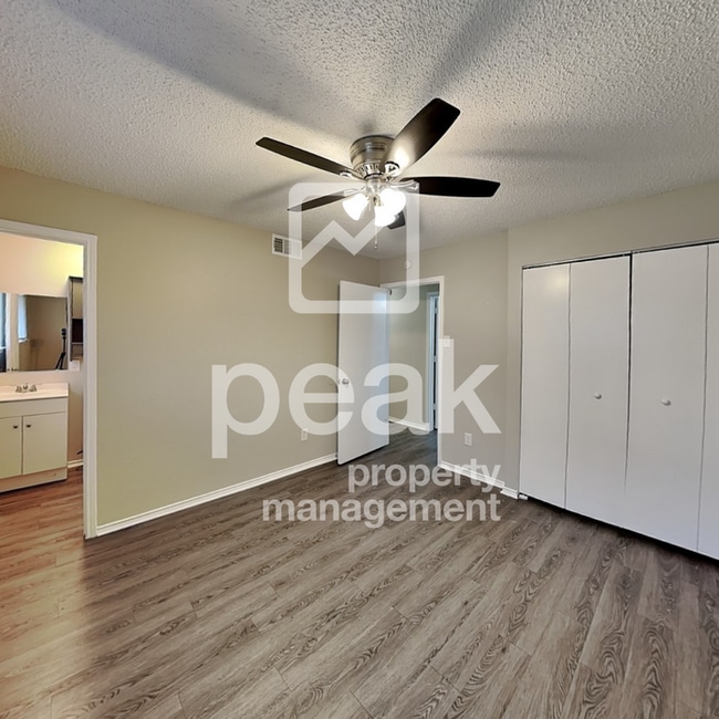 Building Photo - $1699! 3Bed/1 1/2 Bath Home for rent in Ar...