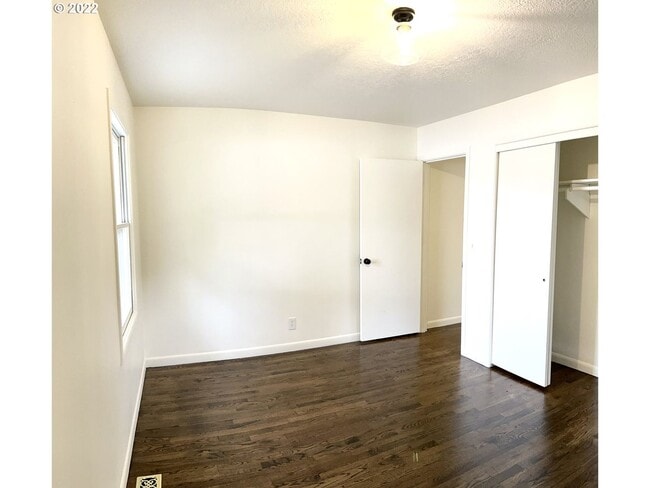 Building Photo - 4789 SE Ada Ln