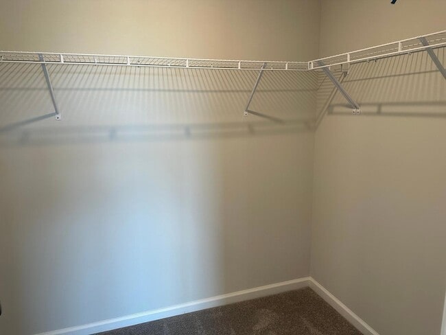 Building Photo - 613 Gimari Dr