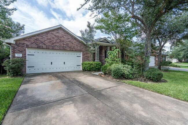 Building Photo - 9503 Tartan Manor St