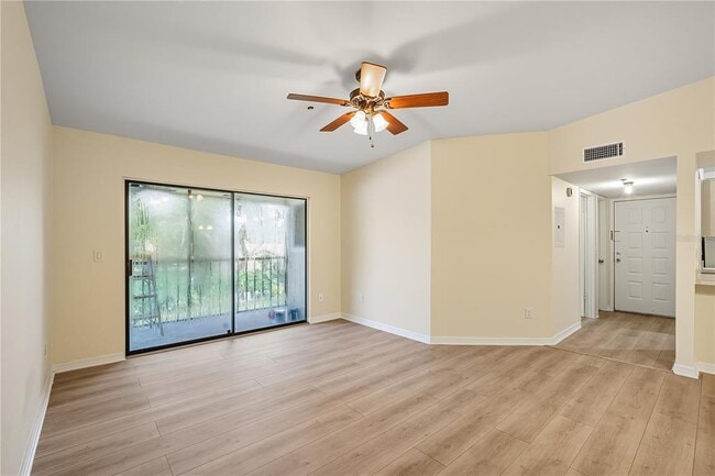 Building Photo - 6002 Laketree Ln