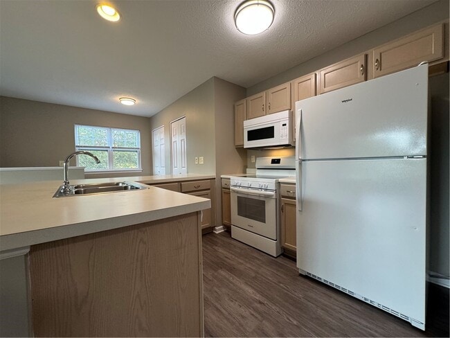 Building Photo - 1301 Hill Park Ct