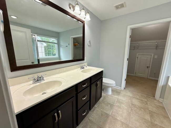 Building Photo - Stonebridge - Berwick