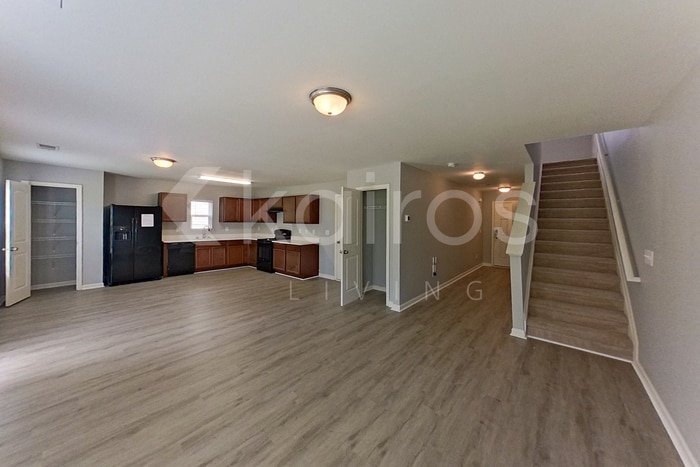 Building Photo - 605 Ivy Brook Way