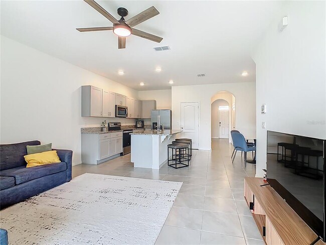 Building Photo - 1307 Mako Wy