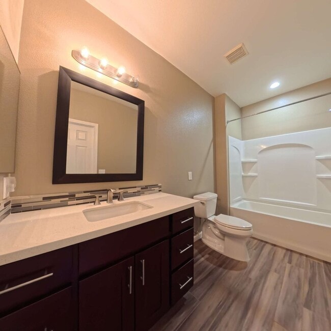 Building Photo - Stylish 2 bedroom 2 bathroom 1 Attached Car Garage at Tripoly South