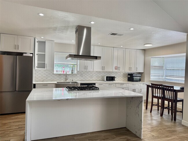 Building Photo - 13318 Ascot Glen Ln