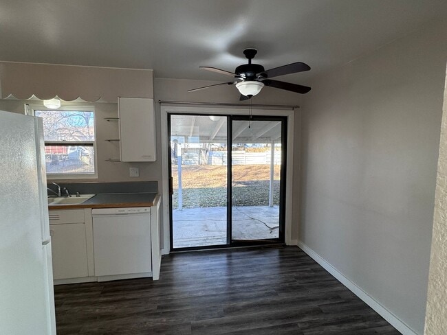 Building Photo - Charming West End Rental with Large Backyard & Garage